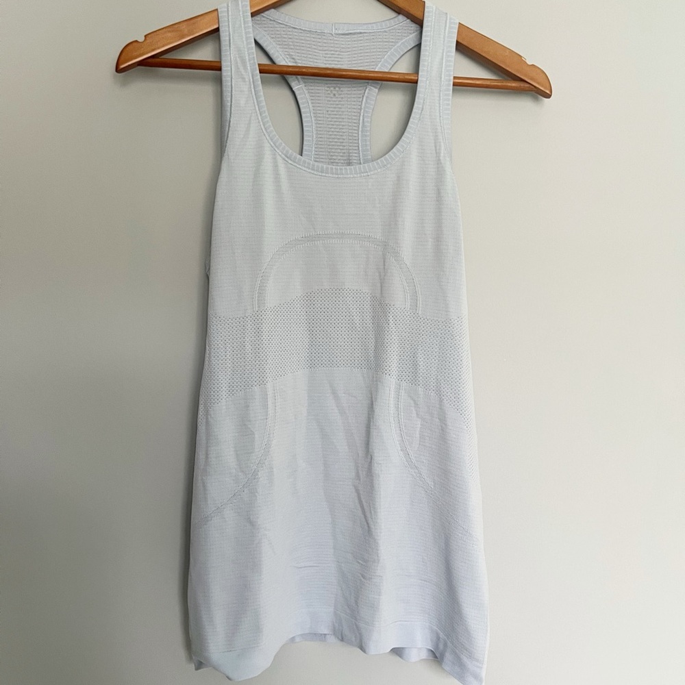 Lululemon Swiftly Tech Racerback Blue Size 8